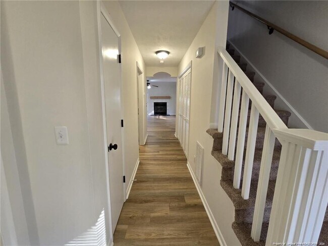 Building Photo - 1192 Windham Ct