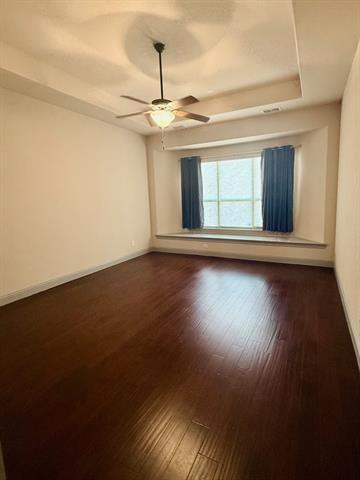 Building Photo - 811 Bandelier Ln