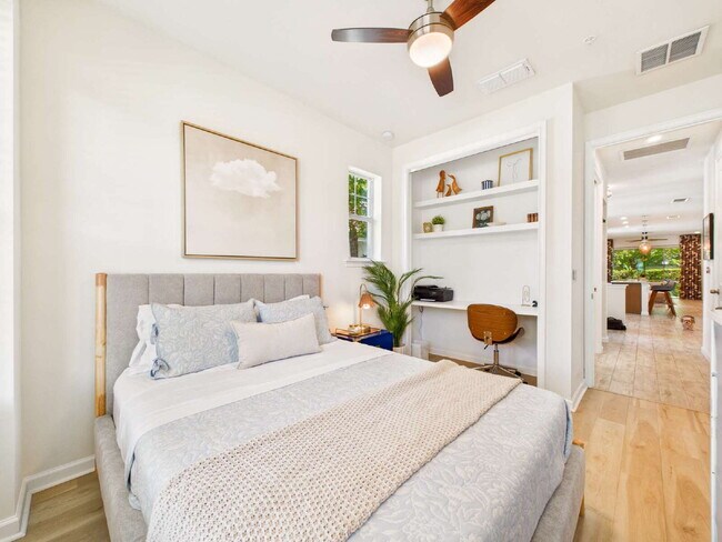 Building Photo - Relax and Unwind in This Beautiful Arboretum Condo Near Downtown Naples – 3-Month Minimum Rental