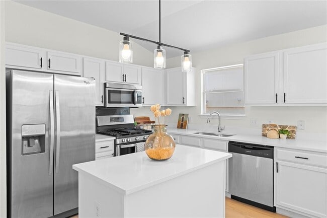 Building Photo - 406 Covent Dr