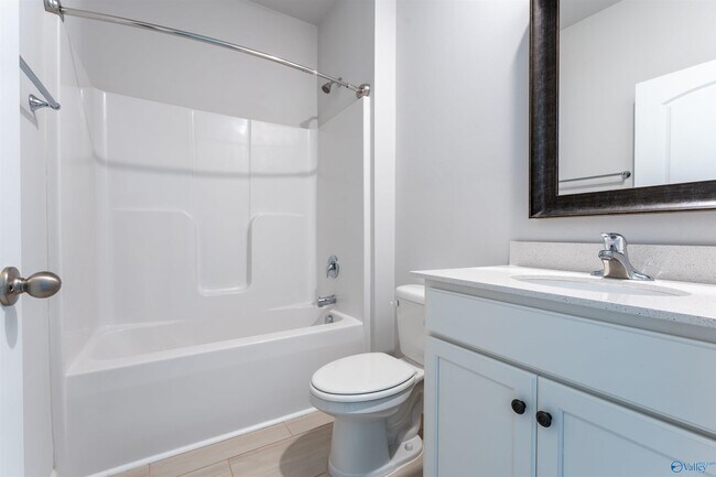 Building Photo - 22654 Regent Dr