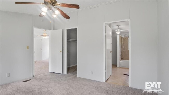 Building Photo - Spacious 3 Bedroom, 2 Bathroom Home in Cou...