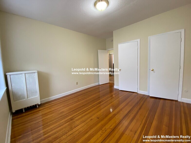 Building Photo - 1132 Commonwealth Ave