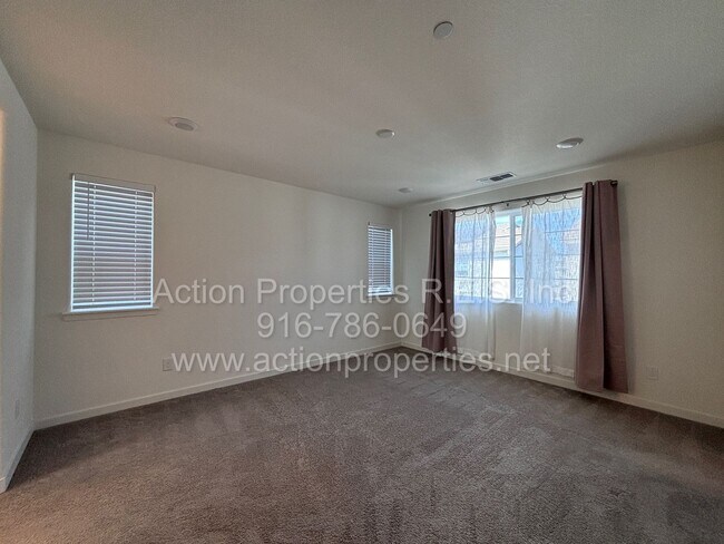 Building Photo - West Roseville - Gorgeous 3 Bed, 2.5 Bath Home - Close to Parks, Shopping, and Top Rated Schools!