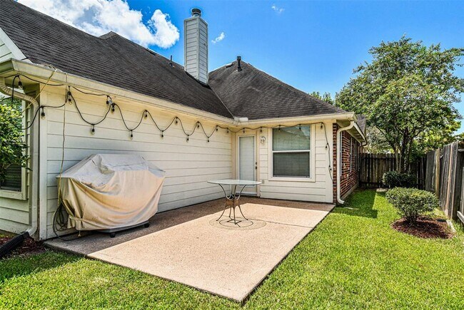 Building Photo - 2607 Easton Springs Ct