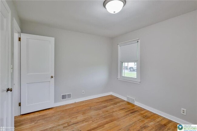 Building Photo - 8171 Moyer Rd
