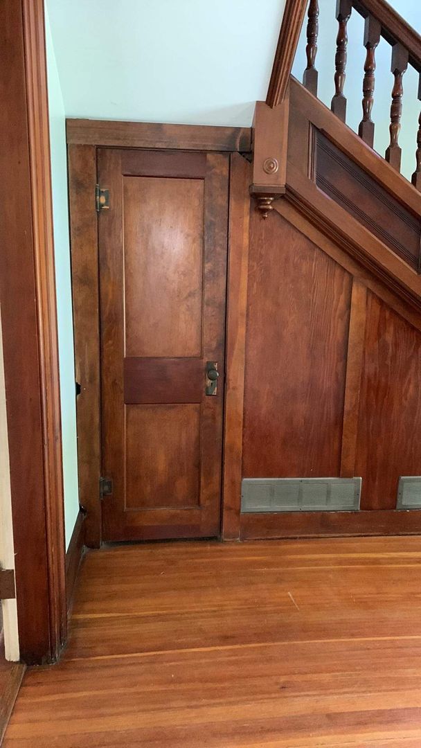 Building Photo - Gorgeous 19th Century Victorian showpiece