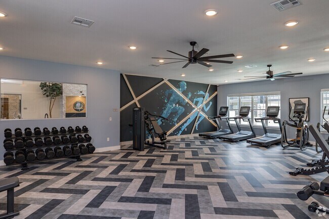 Building Photo - Bright, Spacious, and Move-In Ready