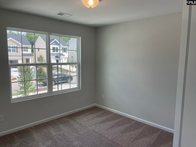 Building Photo - 425 Eclipse Ln