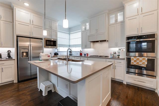 Building Photo - 8044 Zeppos Dr.