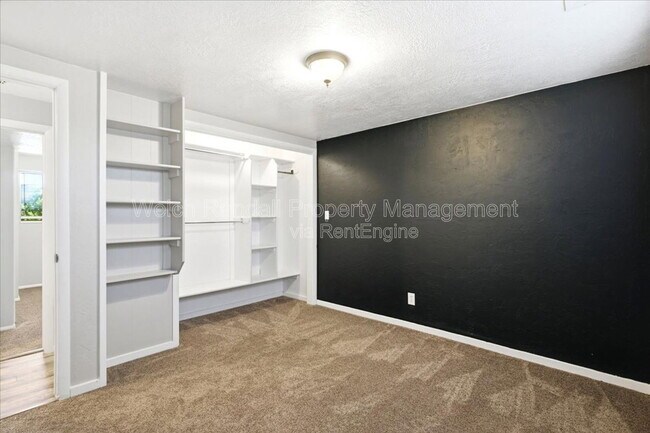 Building Photo - 5912 S 5100 W St