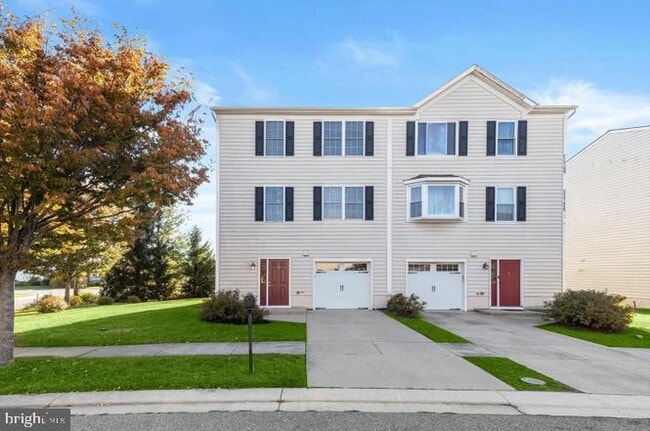 Building Photo - 1 Karendale Ct