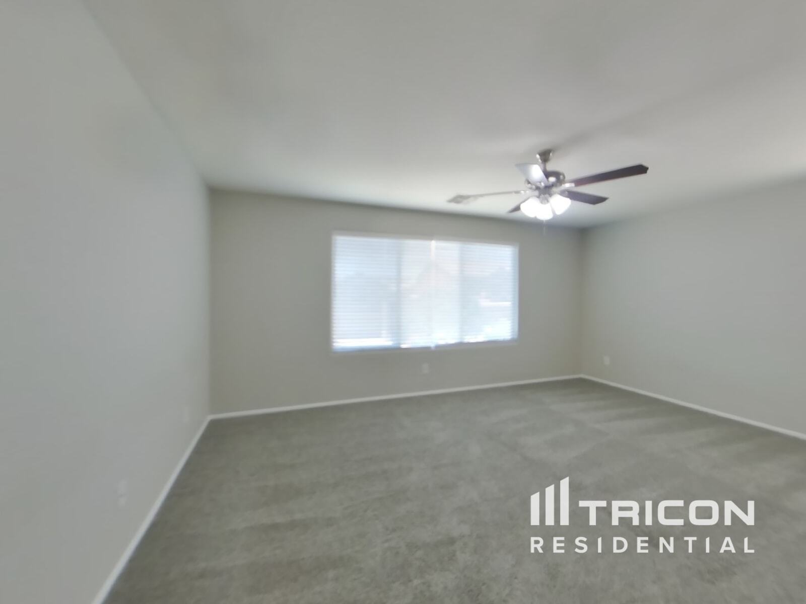 Building Photo - 930 W Mesquite Tree Ln