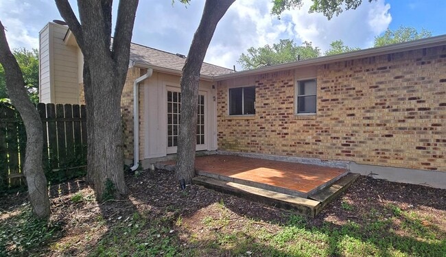 Building Photo - 11904 Hardwood Trail