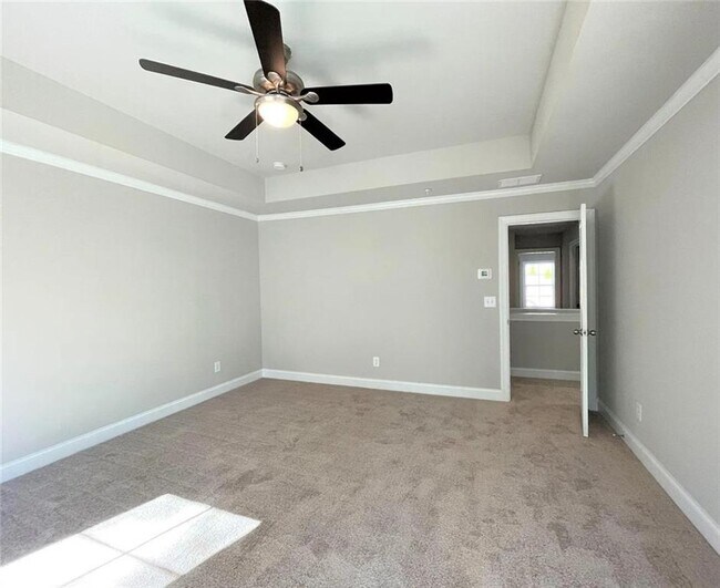 Building Photo - 661 Crosshaven Dr
