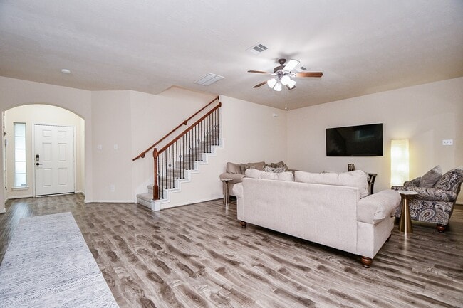 Building Photo - 2818 Windy Thicket Ln