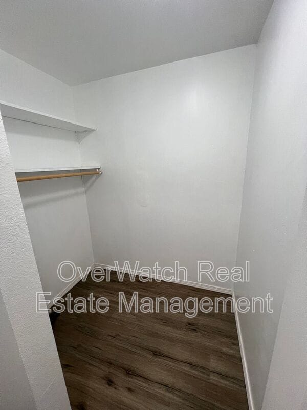 Building Photo - 4620 Reka Dr