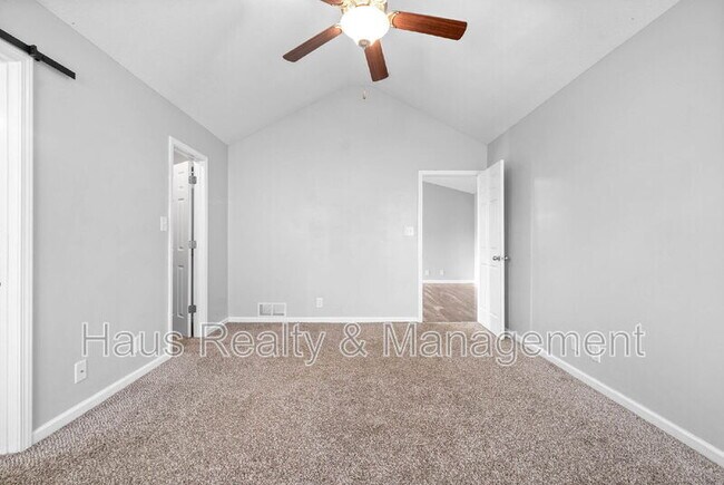 Building Photo - 935 Hugh Hunter Rd