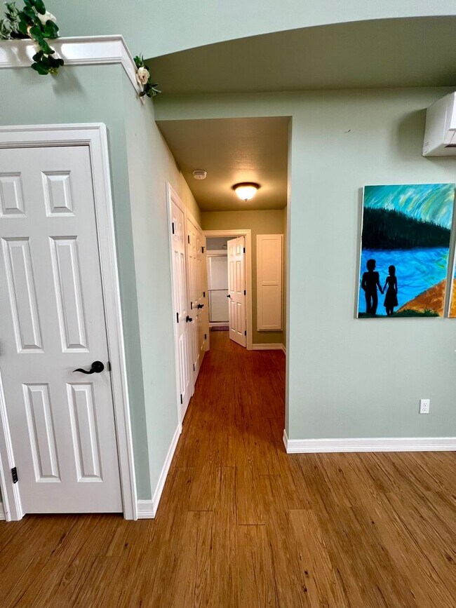 Building Photo - Waterfront 2 Bedroom Home in Ferndale!