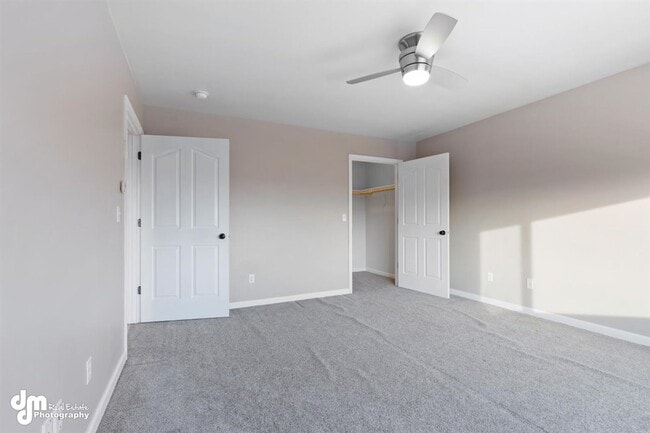 Building Photo - Gorgeous Palmer Home!