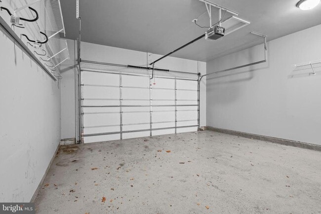 Building Photo - 21169 Elizabeth Hill St