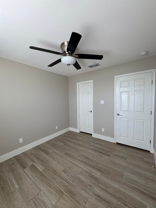 Building Photo - 8218 Casa Verde Rd