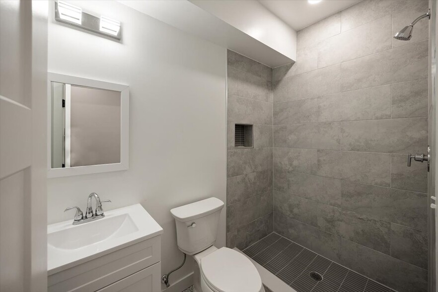 Bathroom 2 - 2037 McCulloh St