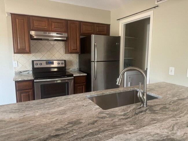 Building Photo - 1703 Coronado Hills Dr