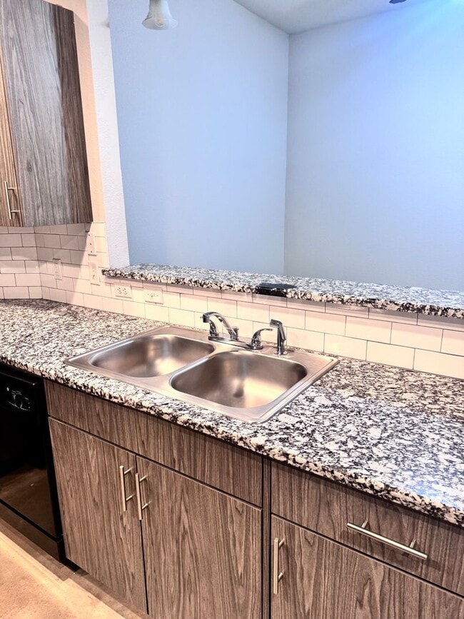 Building Photo - The Madison - Downtown Waco