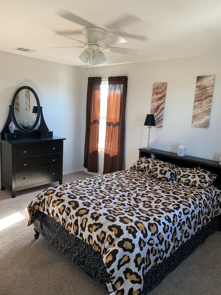 Building Photo - 291 Seneca Loop