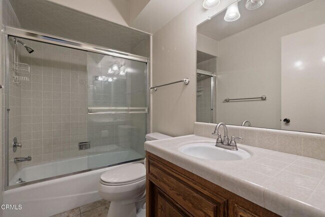 Building Photo - 5909 Sunny Palms Ave