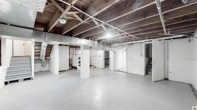 Building Photo - AVAILABLE NOW!  Beautiful Historic Home Fo...