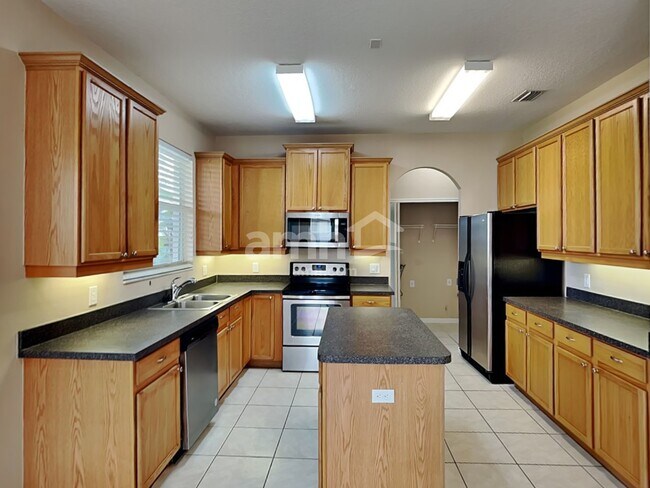 Building Photo - 12812 Standbridge Dr
