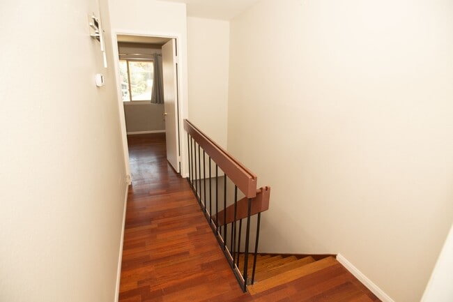 Building Photo - Great Townhome located in the 4S ranch next to Westwood elementary