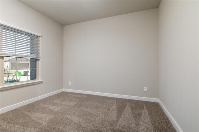 Building Photo - 2212 Gill Star Dr