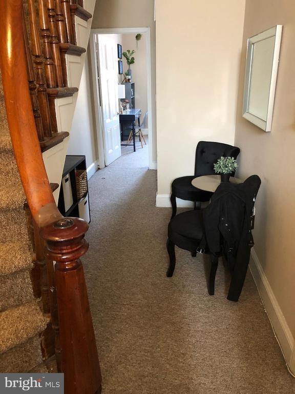 Building Photo - 1906 Fairmount Ave