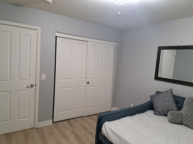 Building Photo - 4190 Lautrec Dr