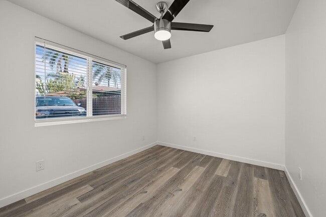 Building Photo - 6208 Pembroke Dr