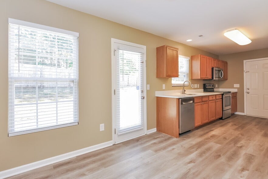 Building Photo - 3408 Mogollon Ct
