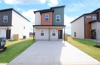 Building Photo - 1041 Kentucky Ave