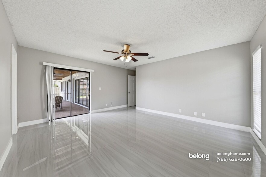 Building Photo - 9460 NW 16th St