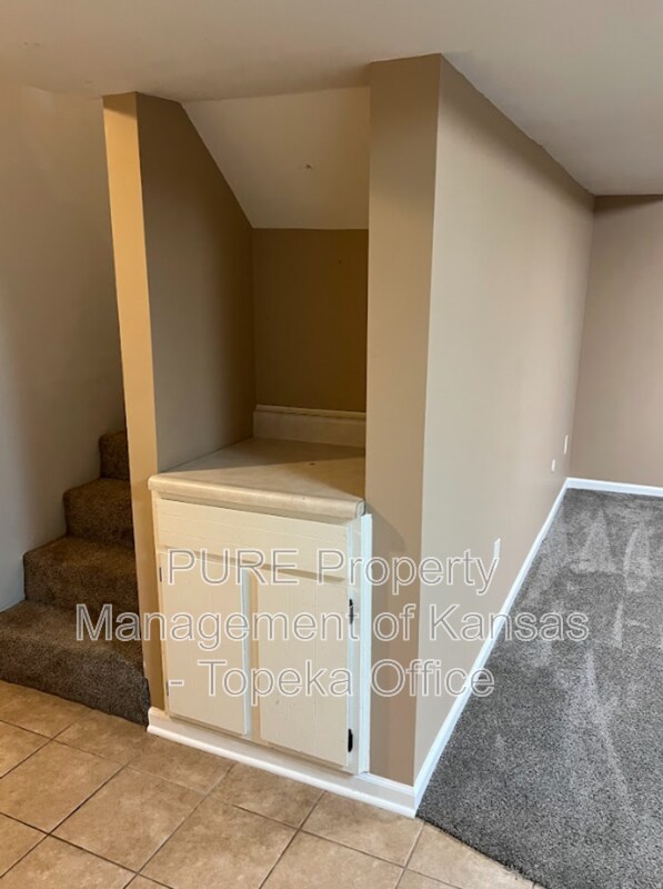 Building Photo - 2013 NW 84th Terrace