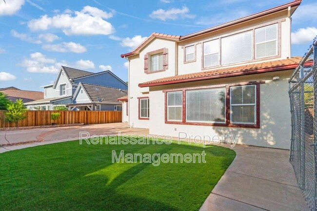 Building Photo - 785 Ellerbrook St