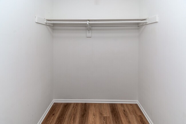 Building Photo - 69 Fisher Dr