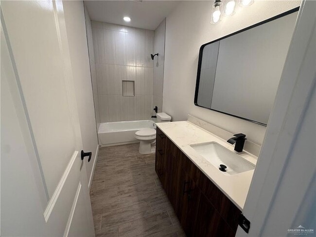 Building Photo - 2701 Brownjay Rd