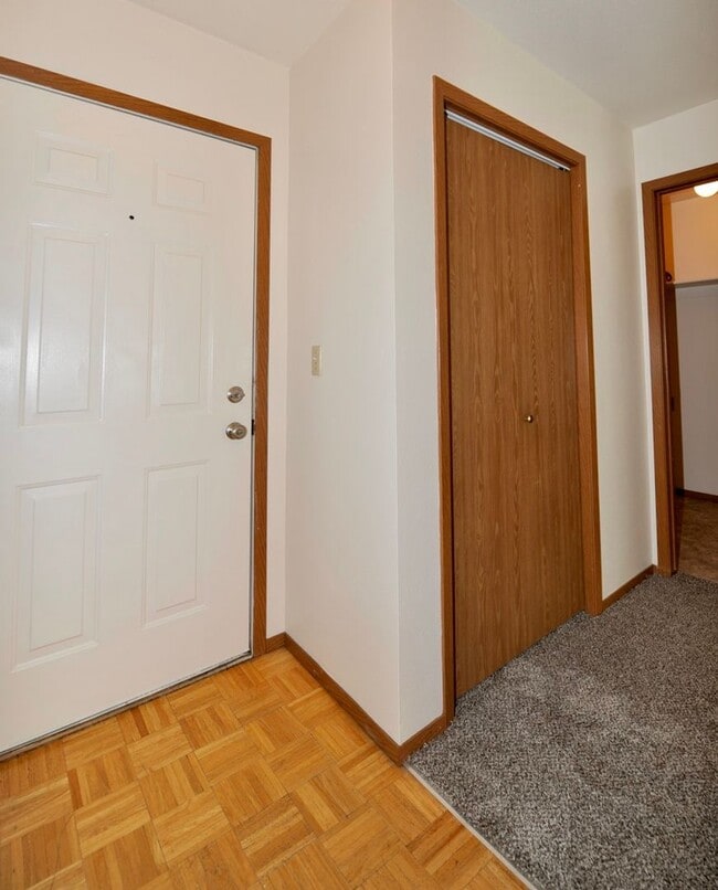 Building Photo - Hayden Apt. Available 2 bed 1 bath (upstairs)