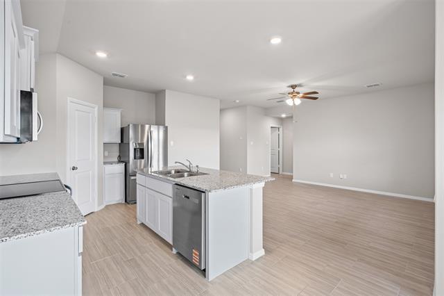 Building Photo - 373 Wildrose Cir
