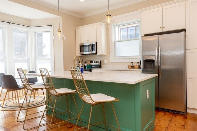 Building Photo - 23 Atlantic St