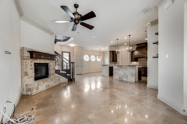 Building Photo - Modern 3 Bed Townhouse with Granite Countertops and Hardwood Floors in Keller, TX