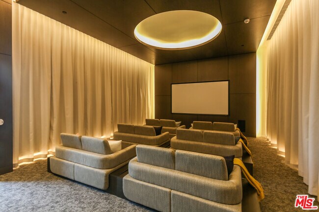 Building Photo - 889 Francisco St